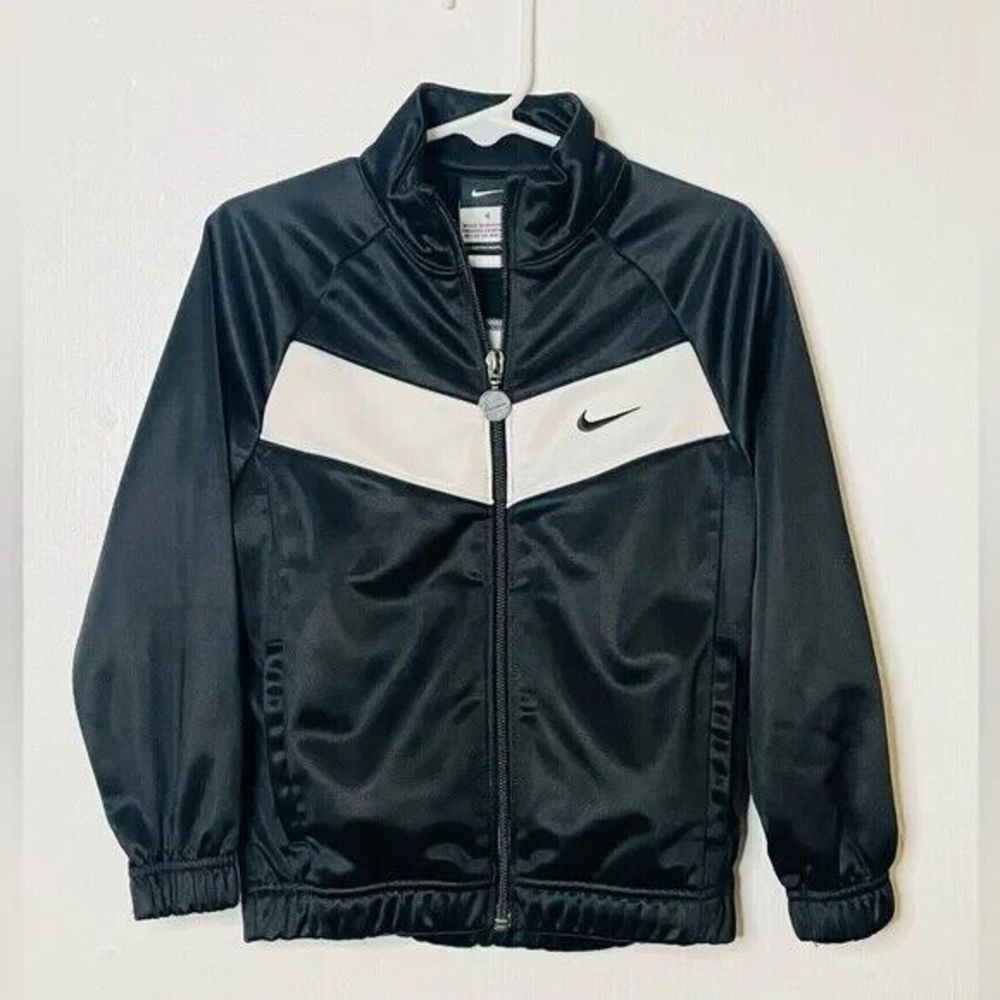 Nike Black and White Jacket Boys Size 4